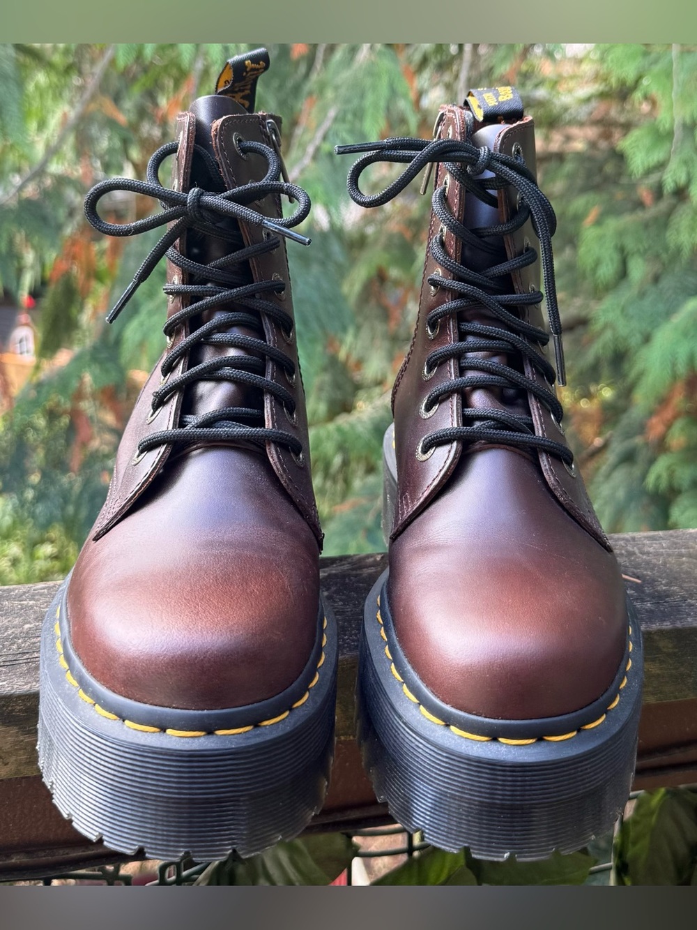 Dr. Martens Dark Brown Leather Platform Lace-Up Boots Sz 6 like new